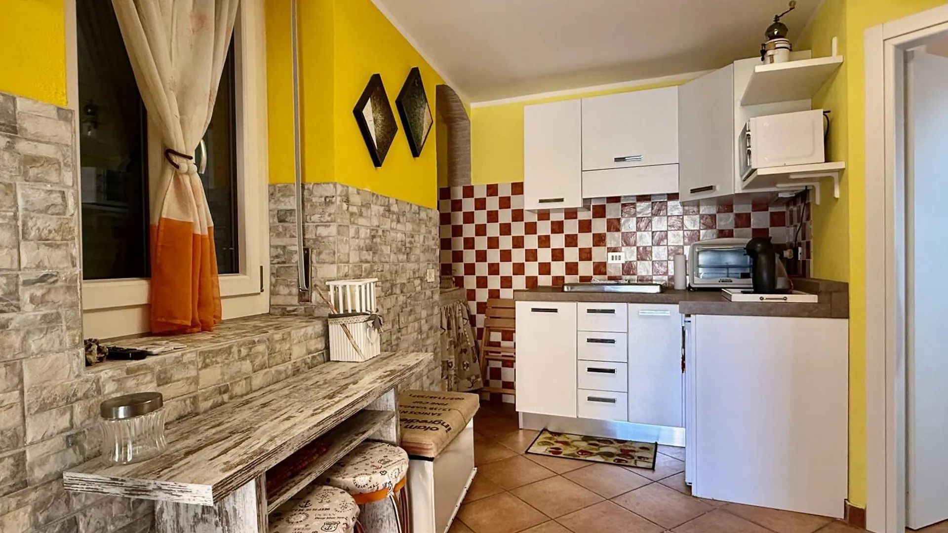 Corner Pescatori Studio Apartment Bellagio 0*,